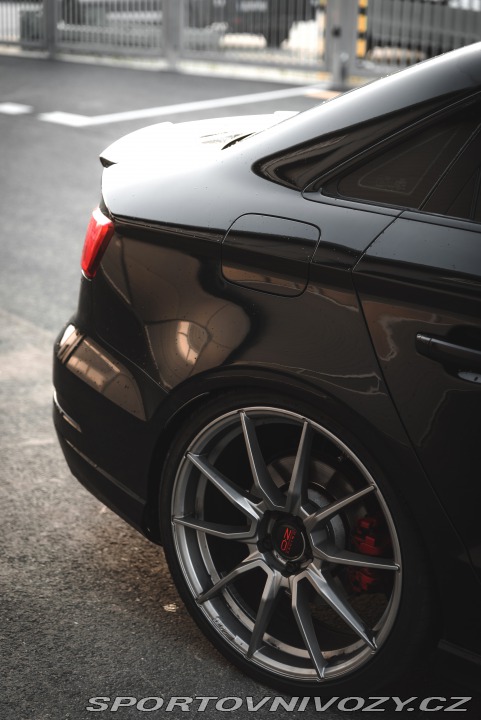 Audi RS3  2019