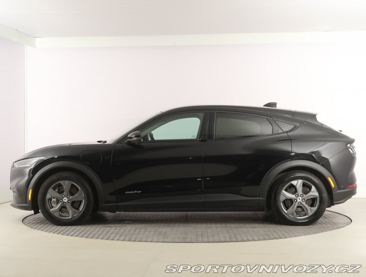 Ford Mustang Mach-E  Standard Range RW 2021