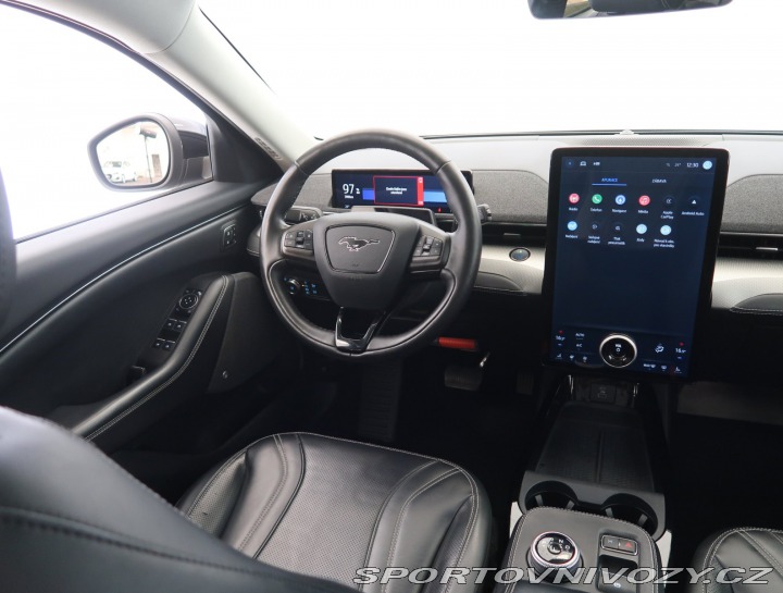 Ford Mustang Mach-E  Standard Range RW 2021