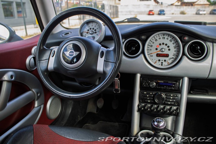 Mini Cooper 1.6 85kW MT5 / NA SPLÁTK 2002