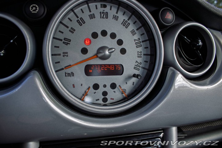 Mini Cooper 1.6 85kW MT5 / NA SPLÁTK 2002