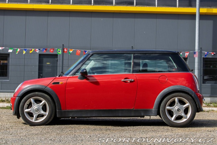 Mini Cooper 1.6 85kW MT5 / NA SPLÁTK 2002