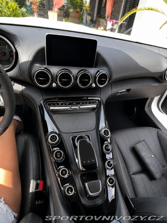 Mercedes-Benz AMG GT  2018
