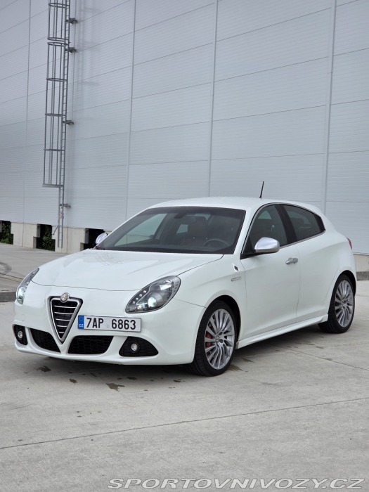 Alfa Romeo Giulietta Quadrifoglio Verde