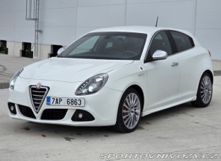 Alfa Romeo Giulietta Quadrifoglio Verde 2010