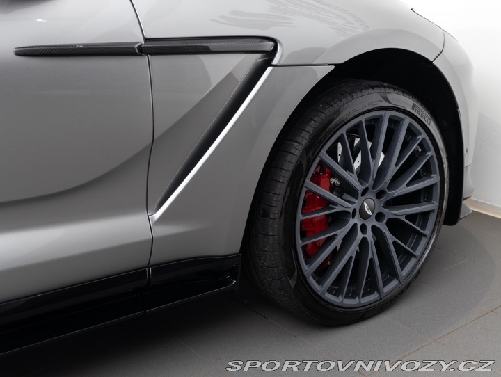 Aston Martin DBX DBX 707 2024