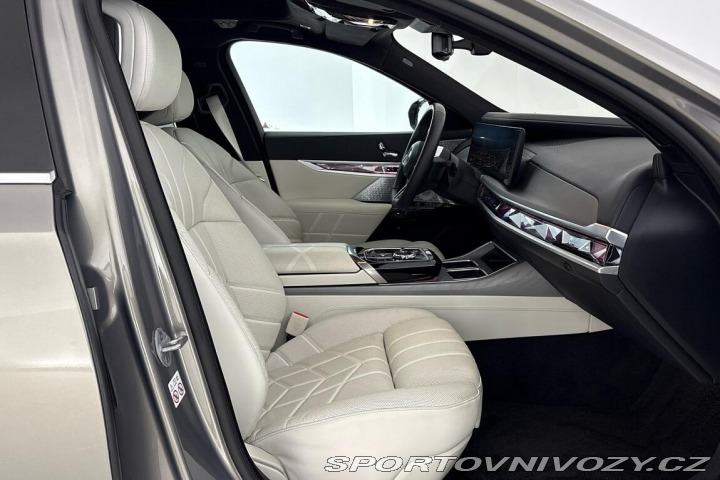 BMW i7 xDrive60 2022