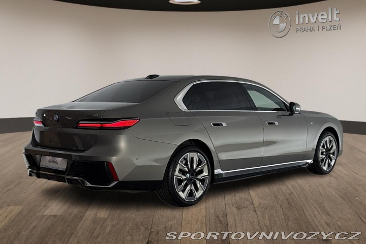 BMW i7 xDrive60 2022
