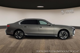 BMW i7 xDrive60 2022