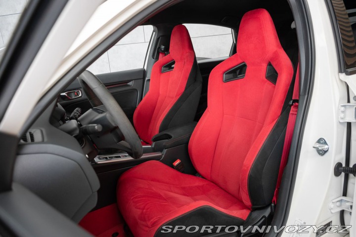 Honda Civic TYPE R 2.0 REZERVACE 2024