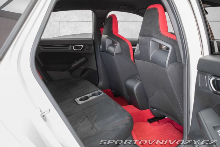 Honda Civic TYPE R 2.0 REZERVACE 2024