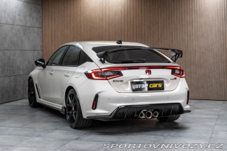 Honda Civic TYPE R 2.0 TURBO 242kW *Č 2024