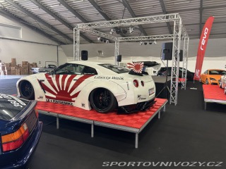Nissan GT-R 2012