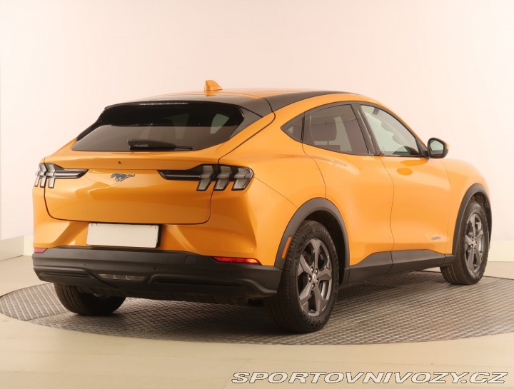 Ford Mustang Mach-E Standard Range RW 2024