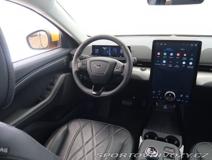 Ford Mustang Mach-E Standard Range RW 2024