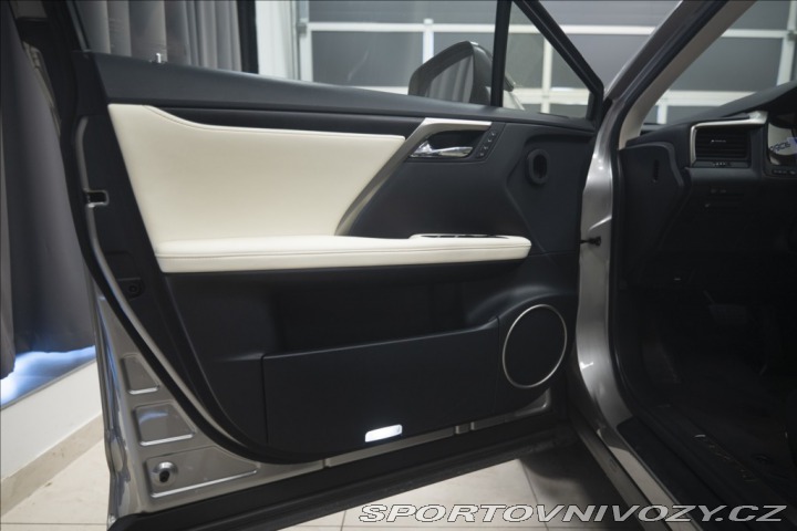 Lexus Ostatní modely RX 450h 3,5 AWD HYBRID 1. MAJITEL 2022
