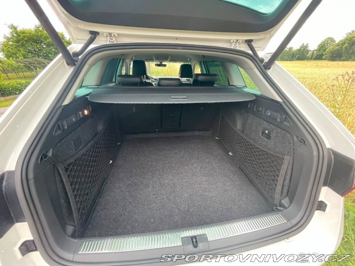 Škoda Superb 2,0   3, 4x4 1800
