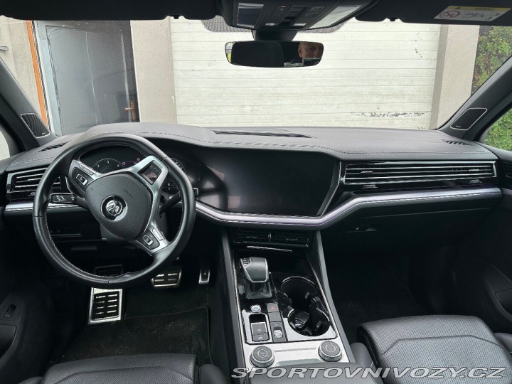 Volkswagen Ostatní modely Touareg 3,0 R-line V6 TDI BMT 8 1800