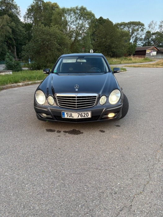 Mercedes-Benz E 3,0