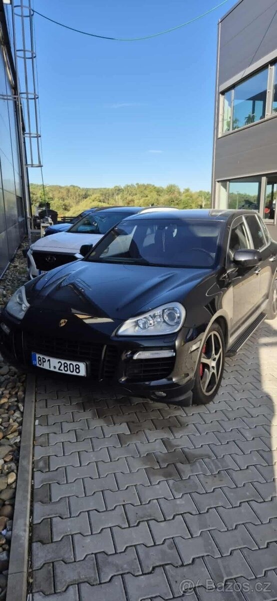 Porsche Cayenne 4,8 výměna za zajímavou
