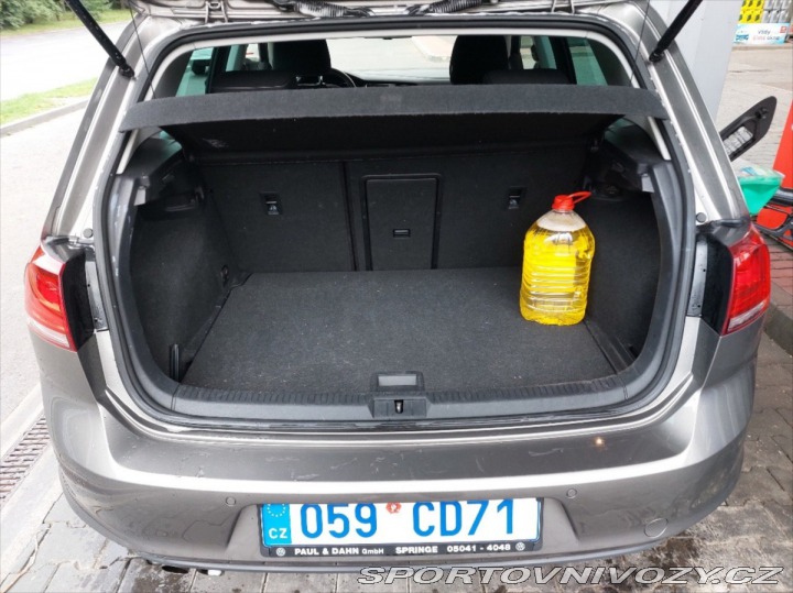 Volkswagen Golf 1,4   TSI 103 kW, 97.000 1800