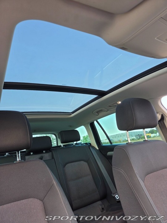 Volkswagen Ostatní modely Passat 2,0 TDi, DSG, panorama, 1800