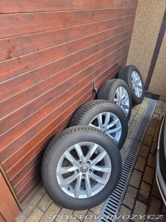 Volkswagen Ostatní modely Passat 2,0 TDi, DSG, panorama, 1800