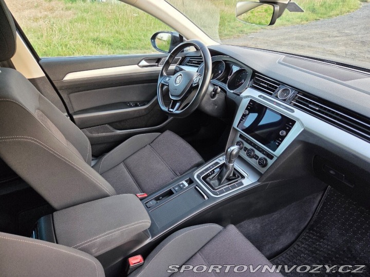 Volkswagen Ostatní modely Passat 2,0 TDi, DSG, panorama, 1800