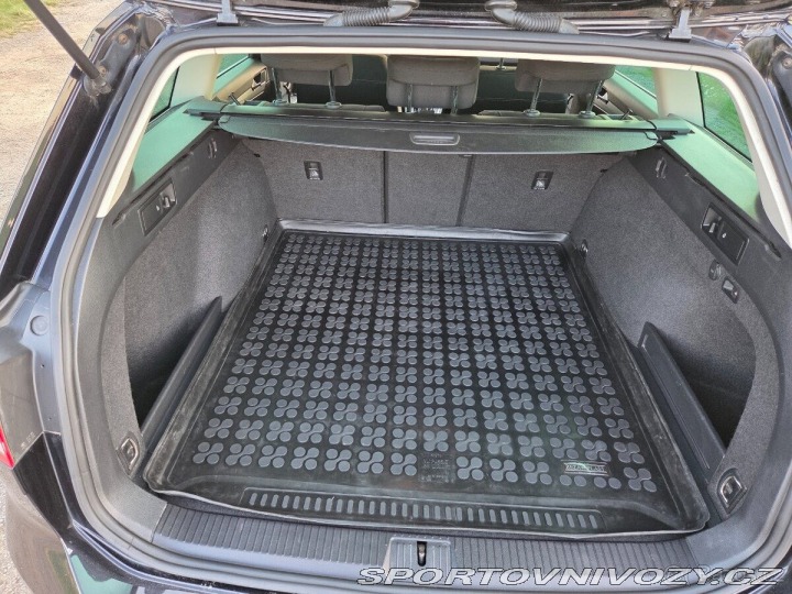 Volkswagen Ostatní modely Passat 2,0 TDi, DSG, panorama, 1800