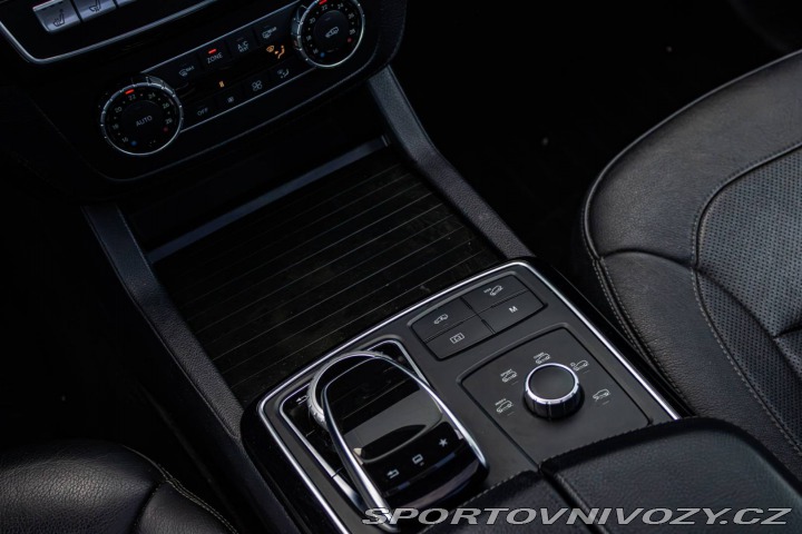 Mercedes-Benz Ostatní modely GLE SUV SUV  350d 4matic / Harman 2016