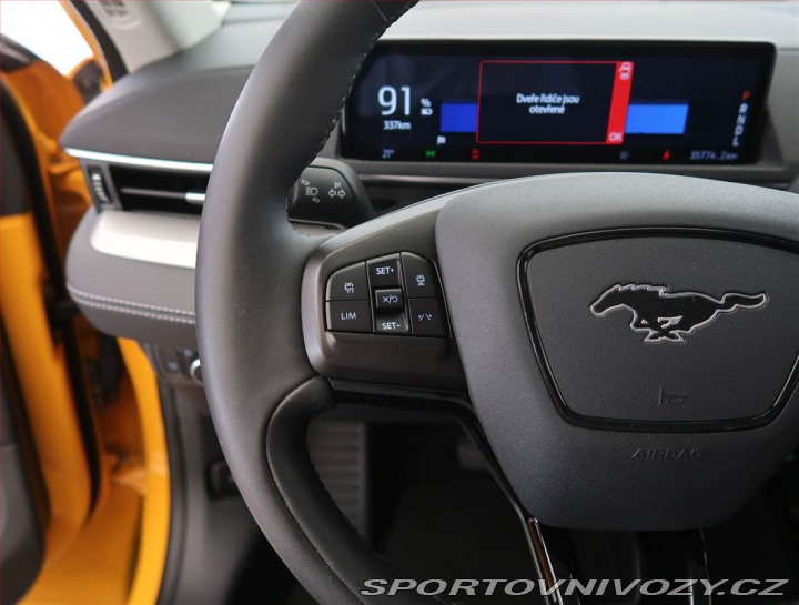 Ford Mustang Mach-E Standard Range RWD 2024