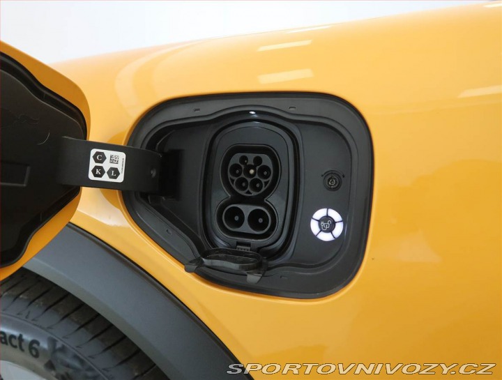 Ford Mustang Mach-E Standard Range RWD 2024