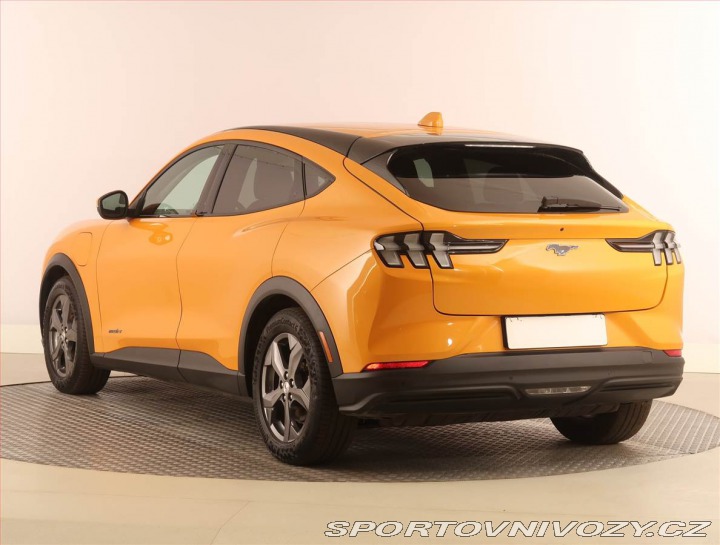 Ford Mustang Mach-E Standard Range RWD 2024