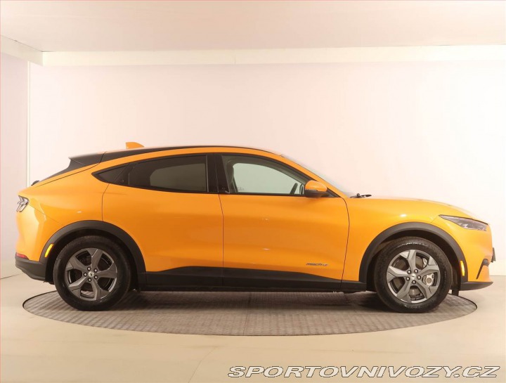 Ford Mustang Mach-E Standard Range RWD 2024