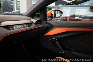 Lamborghini Revuelto NOVITEC Výfuk/Arancio Apo 2024
