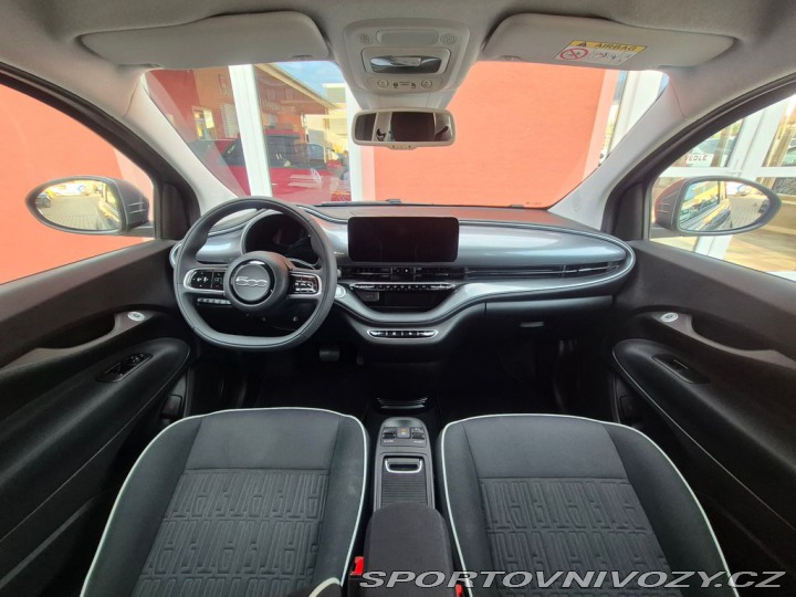 Fiat 500 500e 42 kWh, 87 kW (ODPOČ 2023