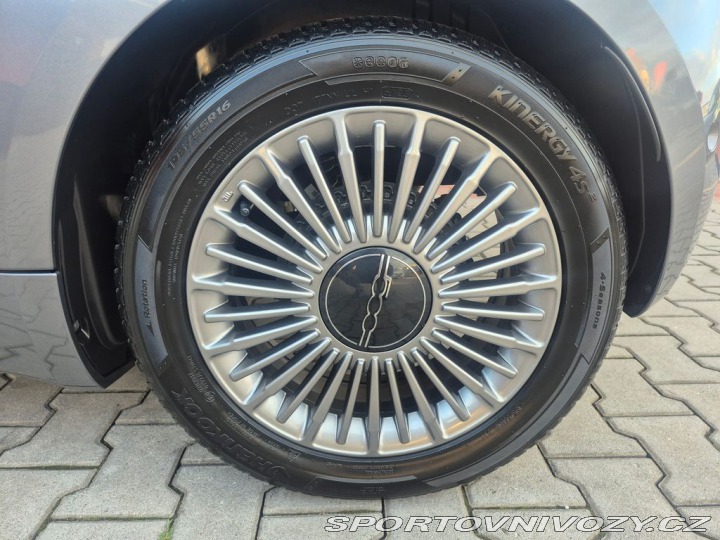 Fiat 500 500e 42 kWh, 87 kW (ODPOČ 2023