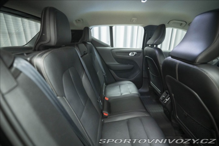 Volvo Ostatní modely XC40 2,0 T5 AWD NAVI KAMERA TA 2018