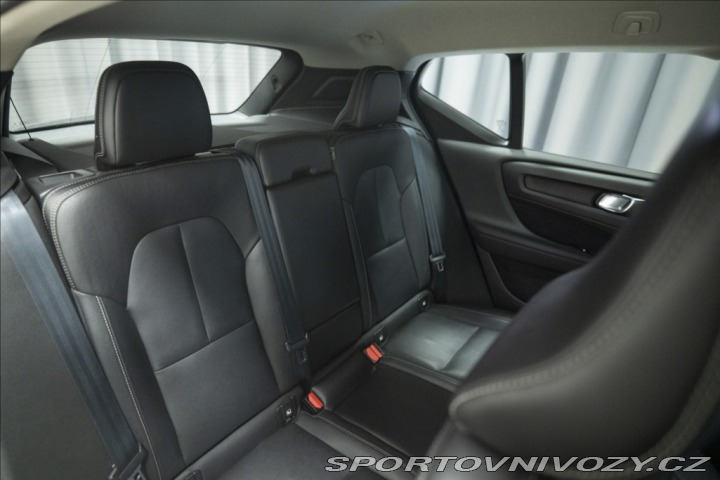 Volvo Ostatní modely XC40 2,0 T5 AWD NAVI KAMERA TA 2018