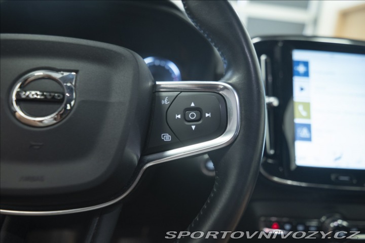 Volvo Ostatní modely XC40 2,0 T5 AWD NAVI KAMERA TA 2018