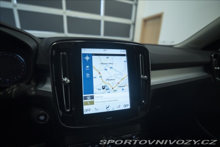 Volvo Ostatní modely XC40 2,0 T5 AWD NAVI KAMERA TA 2018