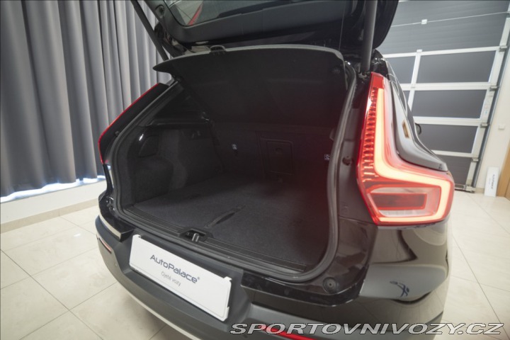 Volvo Ostatní modely XC40 2,0 T5 AWD NAVI KAMERA TA 2018