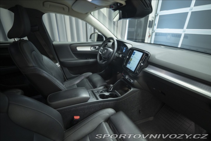 Volvo Ostatní modely XC40 2,0 T5 AWD NAVI KAMERA TA 2018