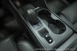Volvo Ostatní modely XC40 2,0 T5 AWD NAVI KAMERA TA 2018
