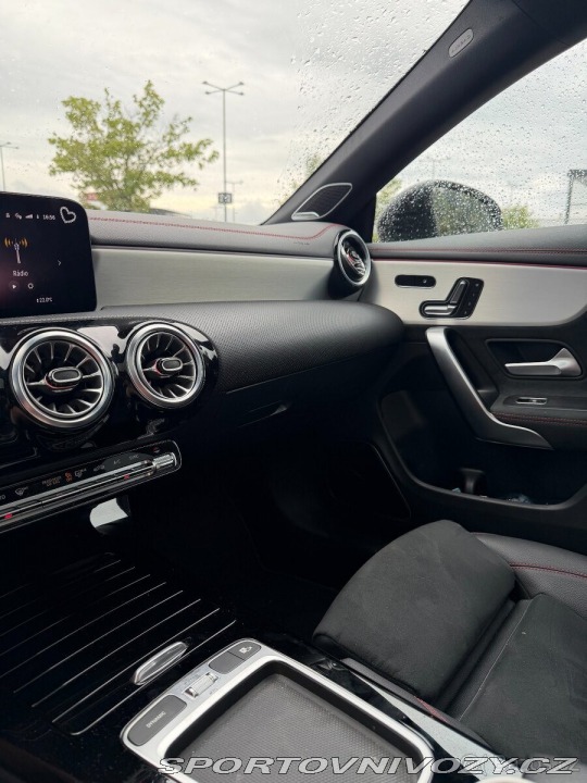 Mercedes-Benz CLA 35 AMG 2024