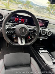 Mercedes-Benz CLA 35 AMG 2024