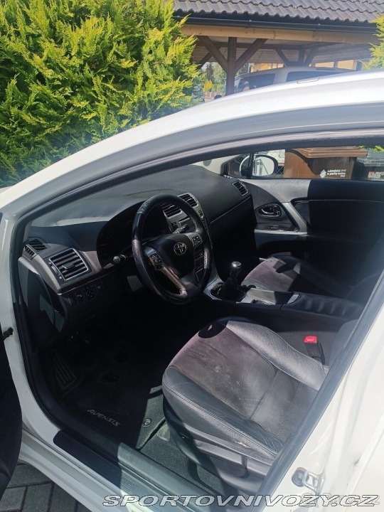 Toyota Ostatní modely Avensis 2,0 D-4D, TOP stav, 117 1800