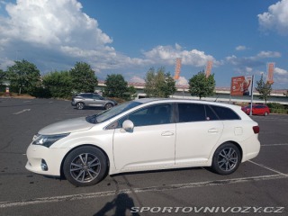 Toyota Ostatní modely Avensis 2,0 D-4D, TOP stav, 117 1800