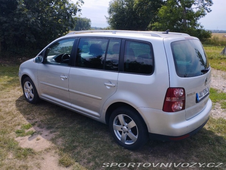 Volkswagen Ostatní modely Touran 2,0   TDI 103 kW DSG face 1800