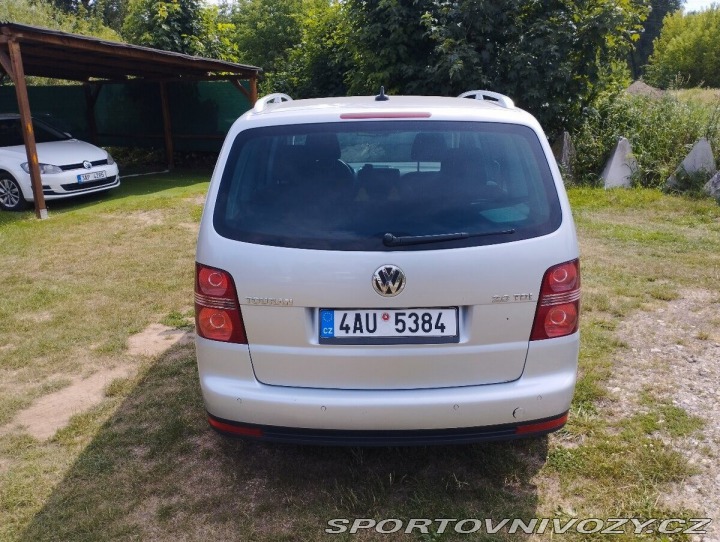 Volkswagen Ostatní modely Touran 2,0   TDI 103 kW DSG face 1800